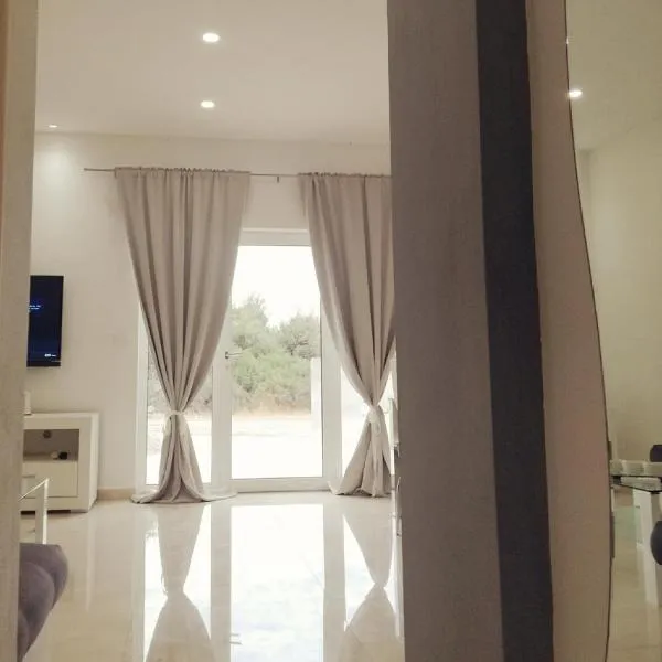 Ivana Šibenik, отель в Шибенике