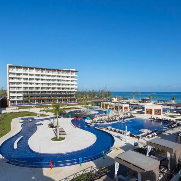 Royalton Blue Waters Montego Bay, An Autograph Collection All-Inclusive Resort, hotel a Duncans