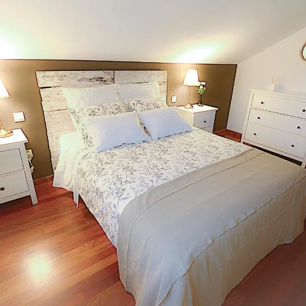 Chalet junto a playa de Suances, hotel din Suances