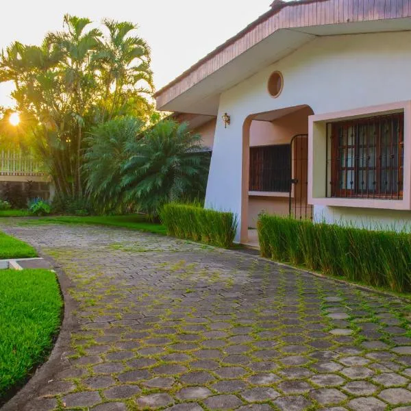 Hotel Fontana, hotel v destinaci Managua