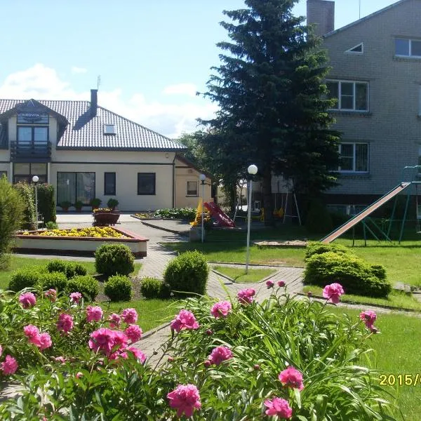 Airovita kambariai nakvynei, מלון בקרטינגה