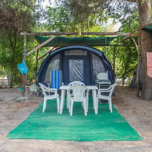 Camping Pitsoni, hôtel à Sikia