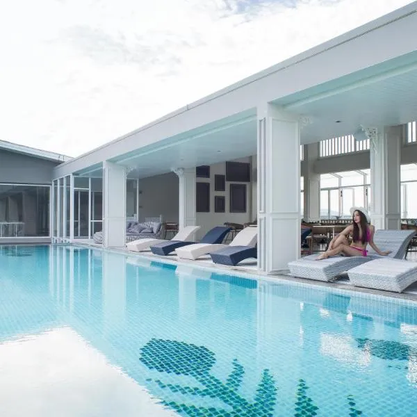 Panphuree Residence - SHA Extra Plus, hotel v destinaci Nai Yang pláž
