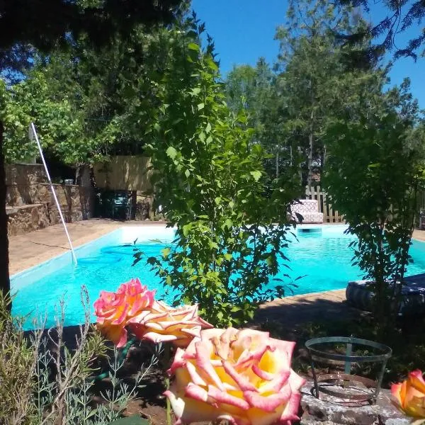 Cortijo El Berrocal, hotel in Cazalla de la Sierra