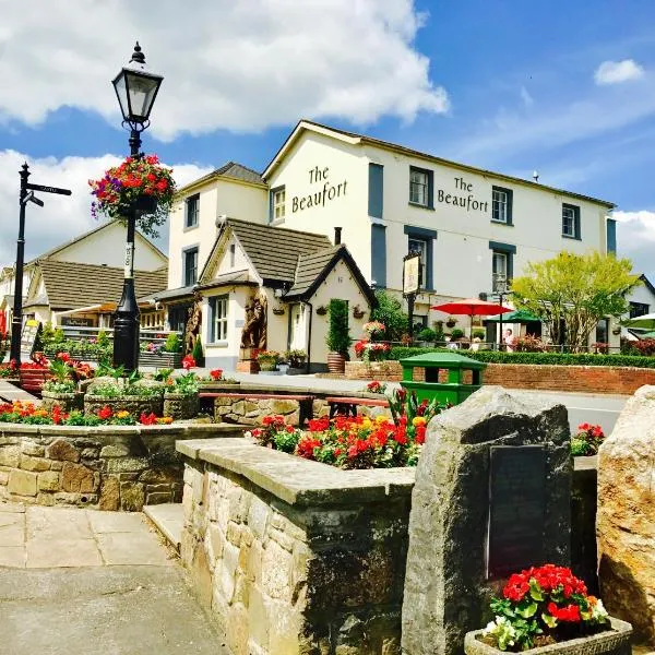 The Beaufort, Raglan, hotel in Garway