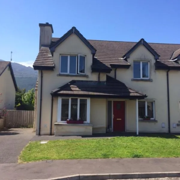 Village Lodge - Carlingford, hotel in Ó Méith