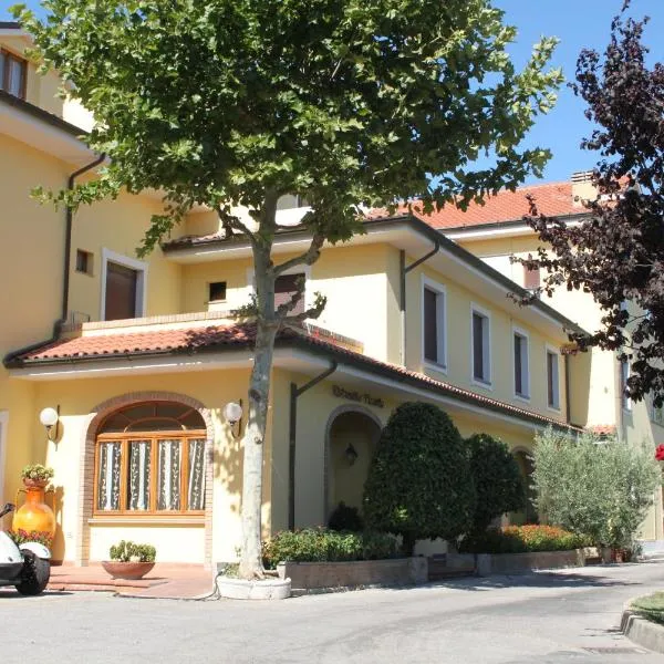 Hotel Girasole, hotell i Civitanova Marche