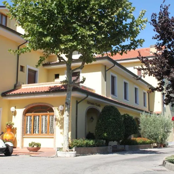 Hotel Girasole, viešbutis mieste Montecosaro