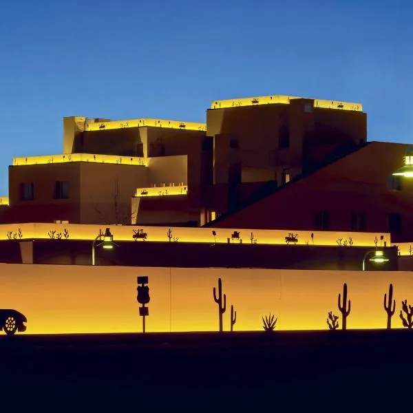 Disney Hotel Santa Fe, hotel v destinaci Coupvray