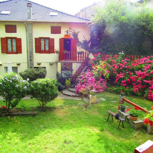 Aucairn, hotel v destinaci Château-Verdun