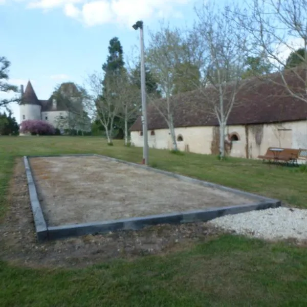 Gite Des Etangs, hotel in Saulnay