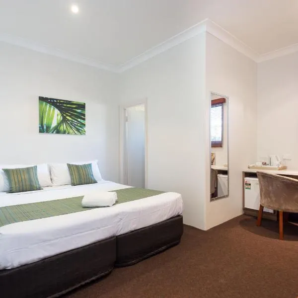 Manly Hotel, hotel a Capalaba