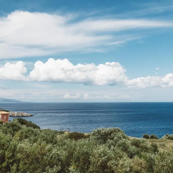 Fexulis Studios & Suites, Hotel in Agios Nikolaos