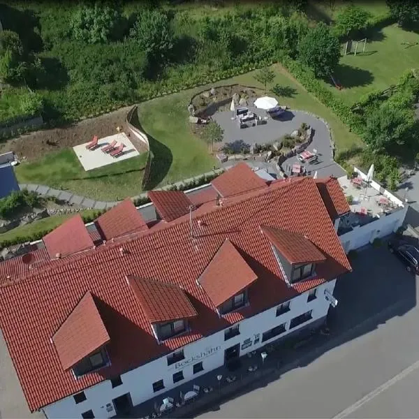 Hotel und Landgasthof Zum Bockshahn, hótel í Spessart