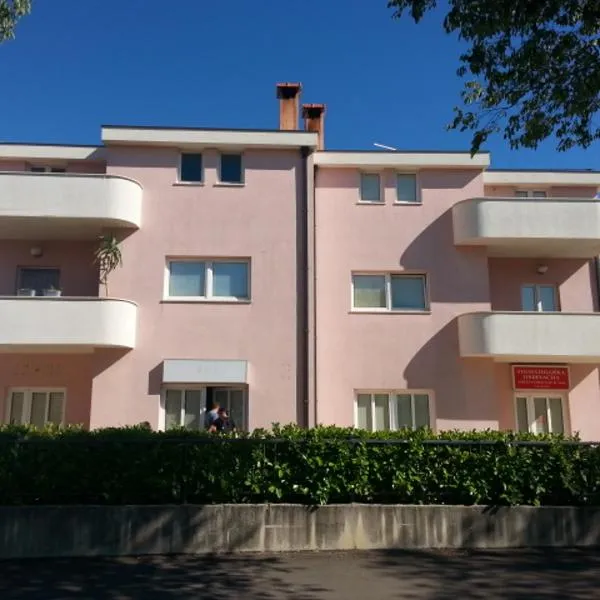 Apartment Smodlaka, hotel Dugopoljéban