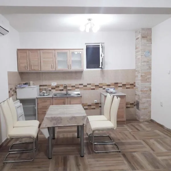 Villa Mirovica, hotel in Bar