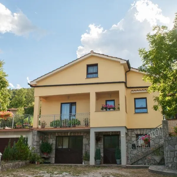 Apartment Tre Rose, hotel in Rupa