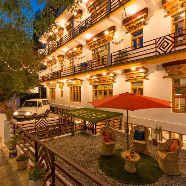 La-Hostel, Zostel Leh – hotel w mieście Leh