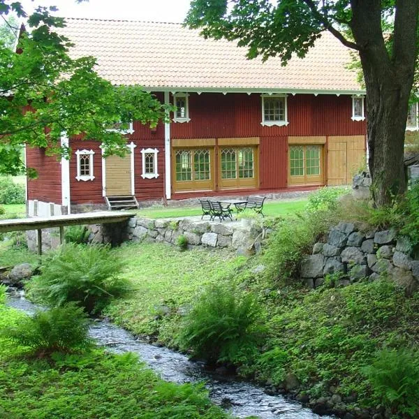 Björka Storgård B&B, hotell i Tjällmo