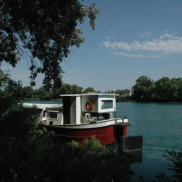 Péniche Espoir, hotel v Avignonu