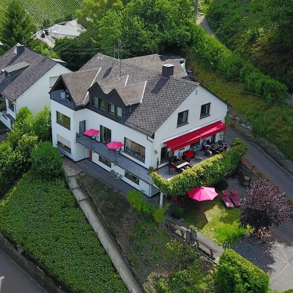 Haus Grünewald, hotel in Zell an der Mosel