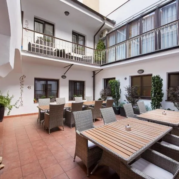 Old Prague House, hotel v Praze