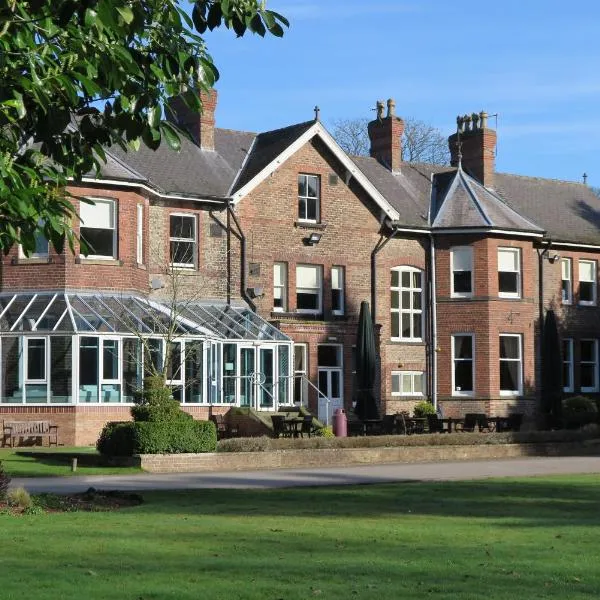 Burn Hall Hotel: Easingwold şehrinde bir otel