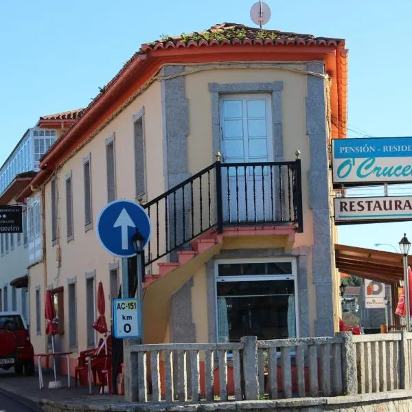 O Cruceiro, hotel in Puentedeume