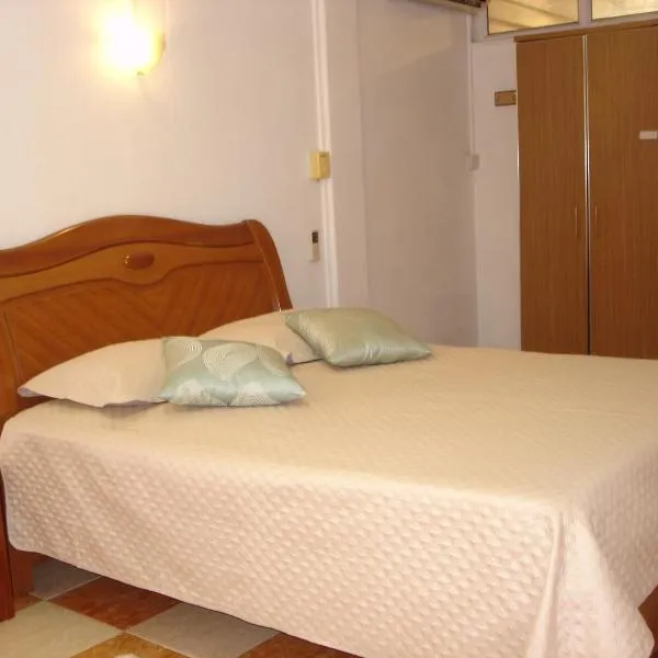 Ebrahim Flats - Grand Baie Beach, hotel v destinaci Grand Baie