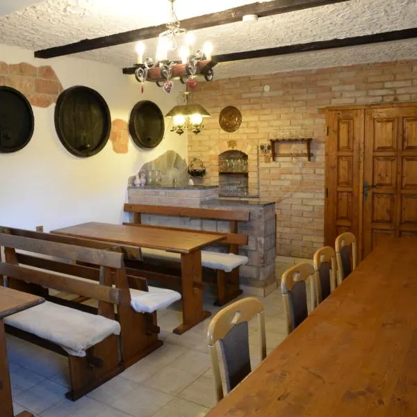 Ubytování u rybníka Bořetice, hotel v Bořeticích