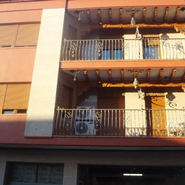 Casa Tiburcio, hotel u gradu Arenas de San Pedro