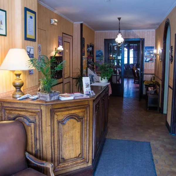 Hotel de la Gare, hotel em Dol-de-Bretagne
