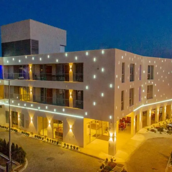 Kosher Hotel Franca, Hotel in Tivat