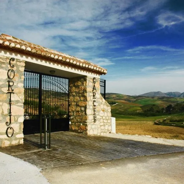 Apartamentos Turisticos Cortijo Garces, hotel in Cacin