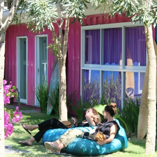 Kubu Container, hotel in Uluwatu