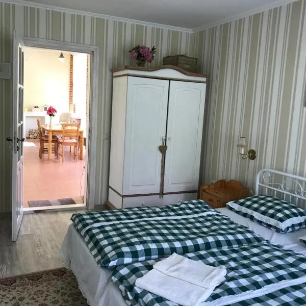 Holiday home Usadba Novoselitsa, hotel in Perechin