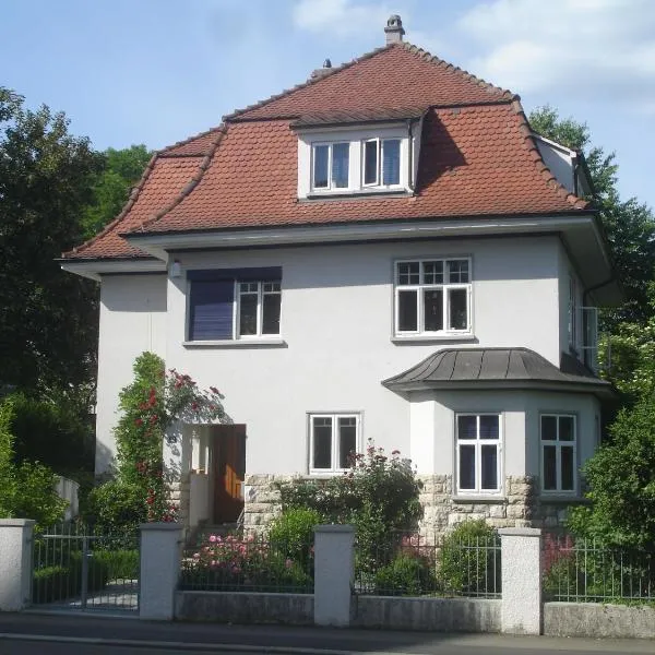 Villa Am Rosenfelspark, hotel v destinaci Lörrach