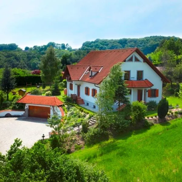 Landhaus zur Therme、イェナースドルフのホテル