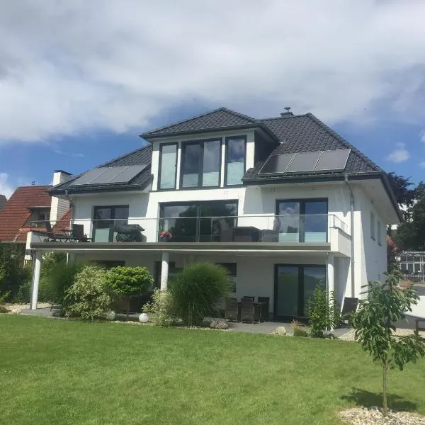 Ferienwohnung mit Seeblick, hotel din Scharbeutz