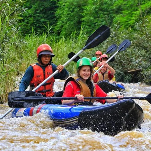 Cave Lodge, готель у місті Pang Mapha