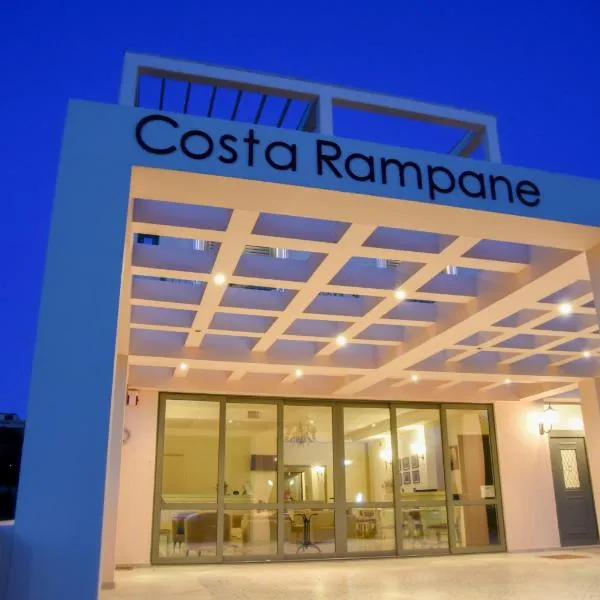 Costa Rampane, hotel di Plitra