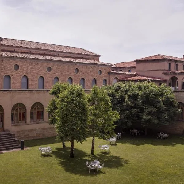 Seminari Allotjaments, hotel v destinaci Vic