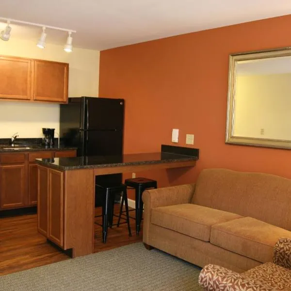 Affordable Suites Mooresville, отель в городе Лейк Норман оф Катоба