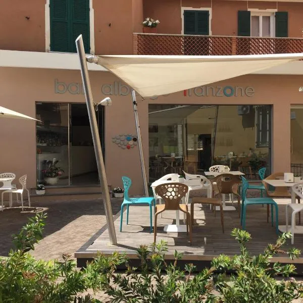 Albergo Franzone, hotell i Tovo San Giacomo