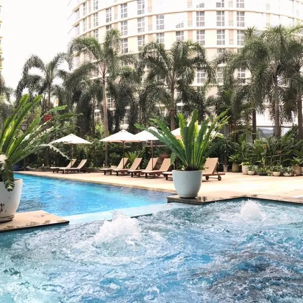 Bluesky Serviced Apartment Airport Plaza, hotel in Ho Chi Minh City