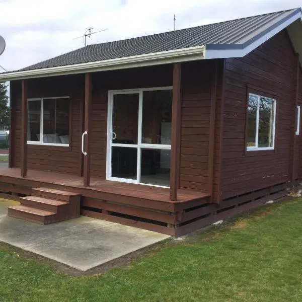 Kairaki Beach Motor Camp, hotel in Woodend