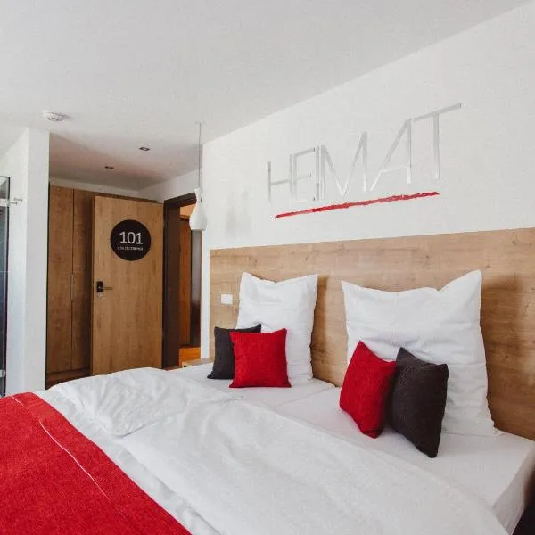 HEIMAT | Hotel & Boarding House, hotell i Großgundertshausen
