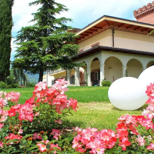 Viesnīca Villa Torre Zisa pilsētā Teramo