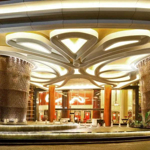 The Trans Luxury Hotel Bandung, ξενοδοχείο στο Μπαντούνγκ