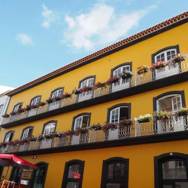 Globo Happy Hostel, hotel v destinaci Angra do Heroísmo